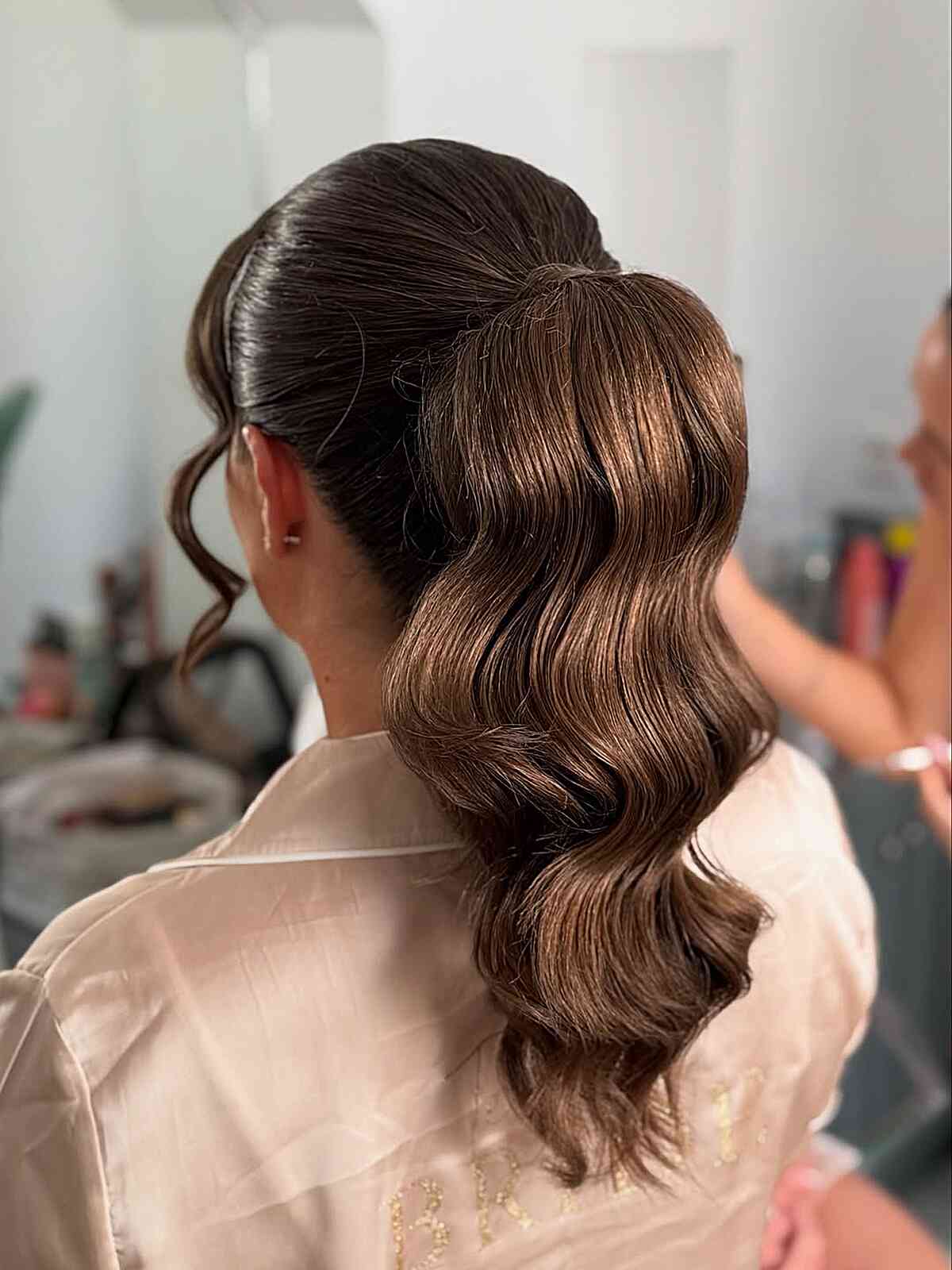 Professional Work Hairstyles for Long Hair | 2026 Trends & Easy Styles
