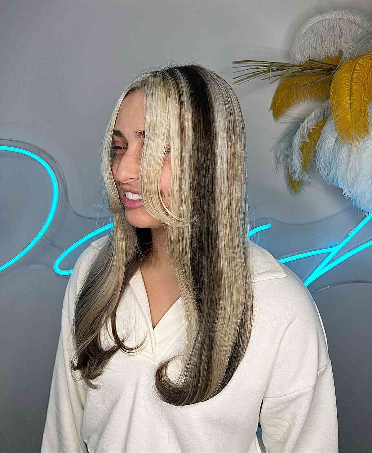29 Skunk Stripe Hairstyles: Expert Tips & Inspiration
