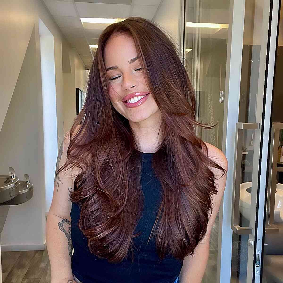 Cherry Cola Hair Color: 29 Stunning Examples & Styling Tips