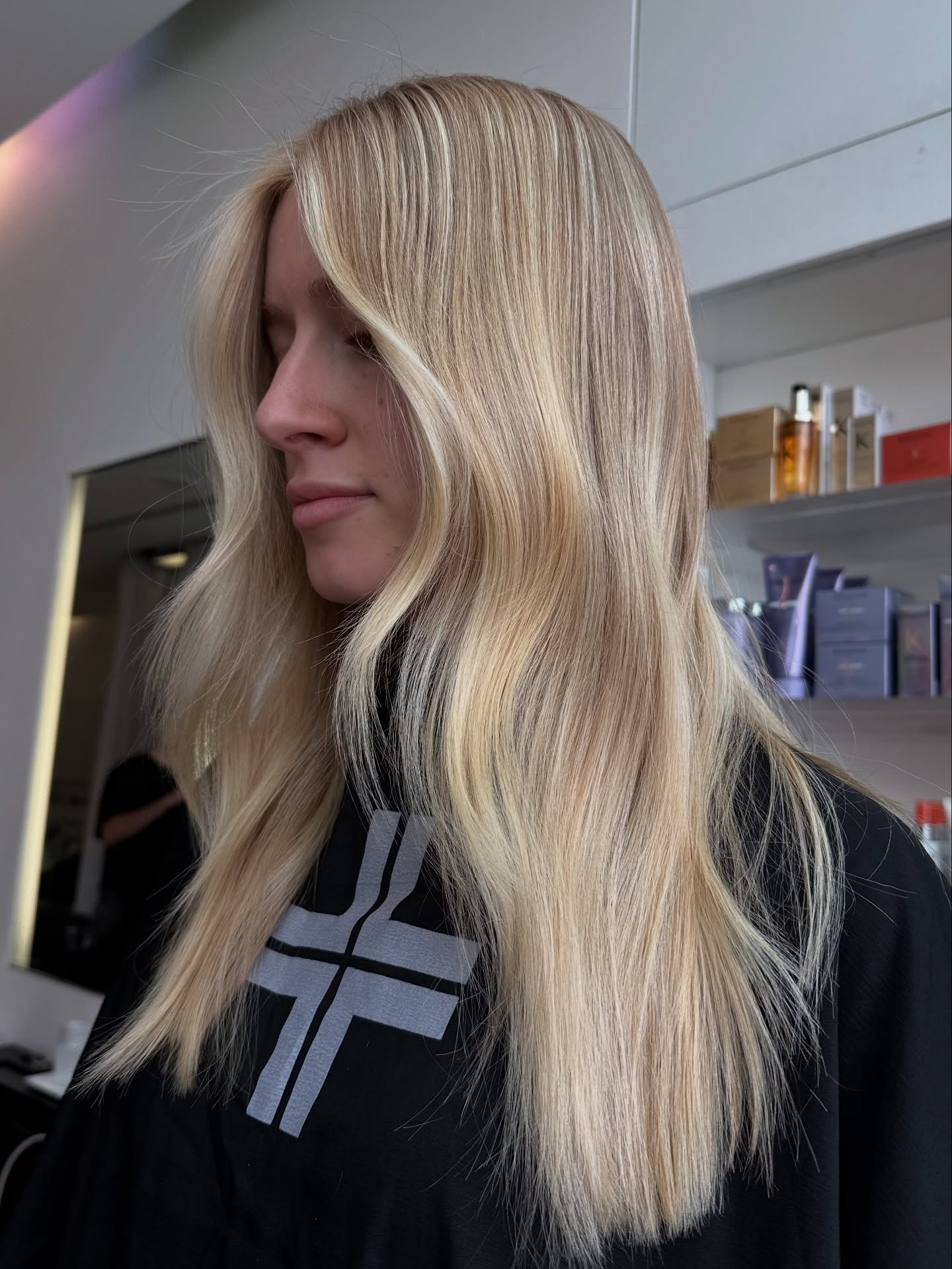 Vanilla Blonde Hair Ideas: Achieve Soft, Creamy Tones in 2026
