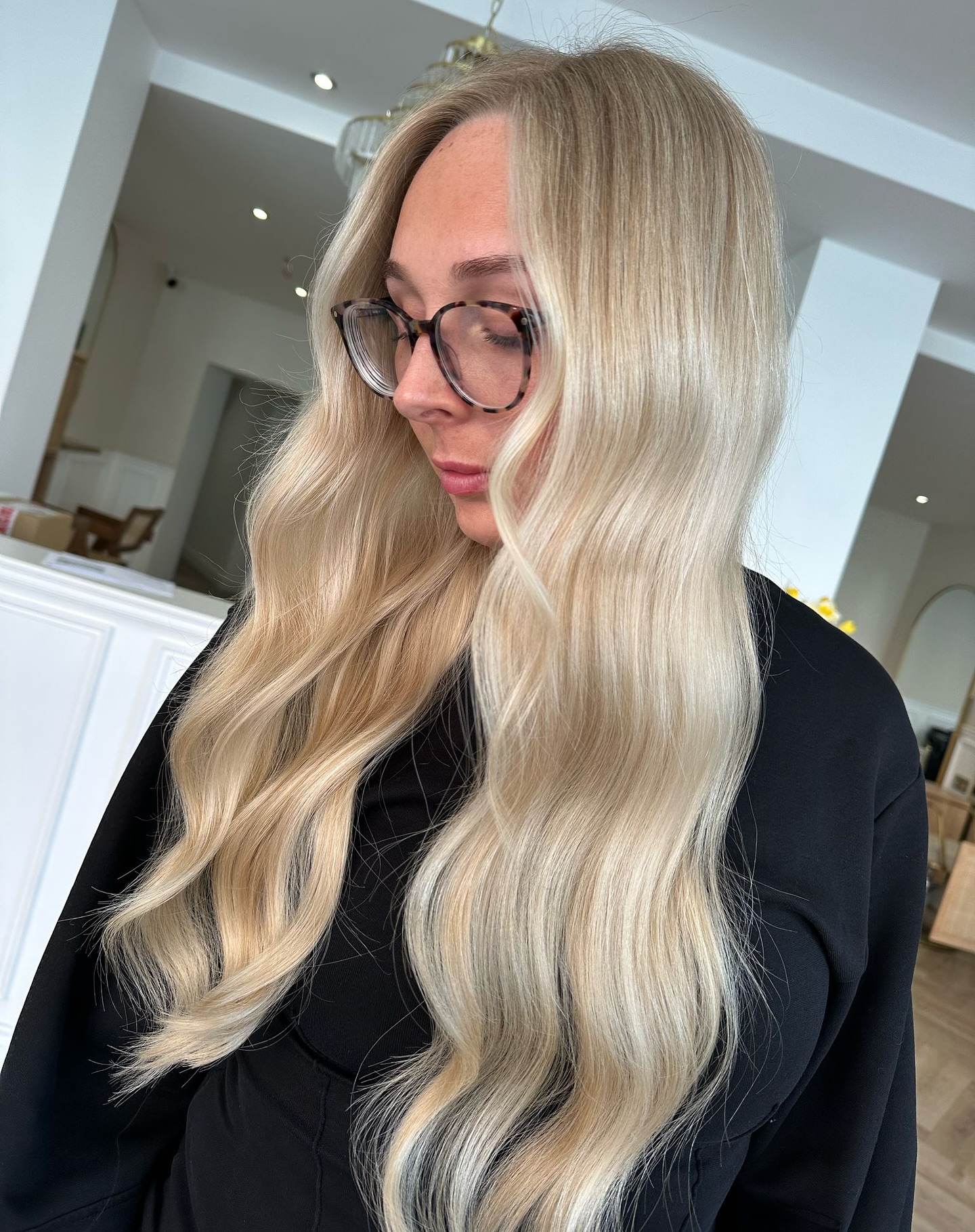 Vanilla Blonde Hair Ideas: Achieve Soft, Creamy Tones in 2026