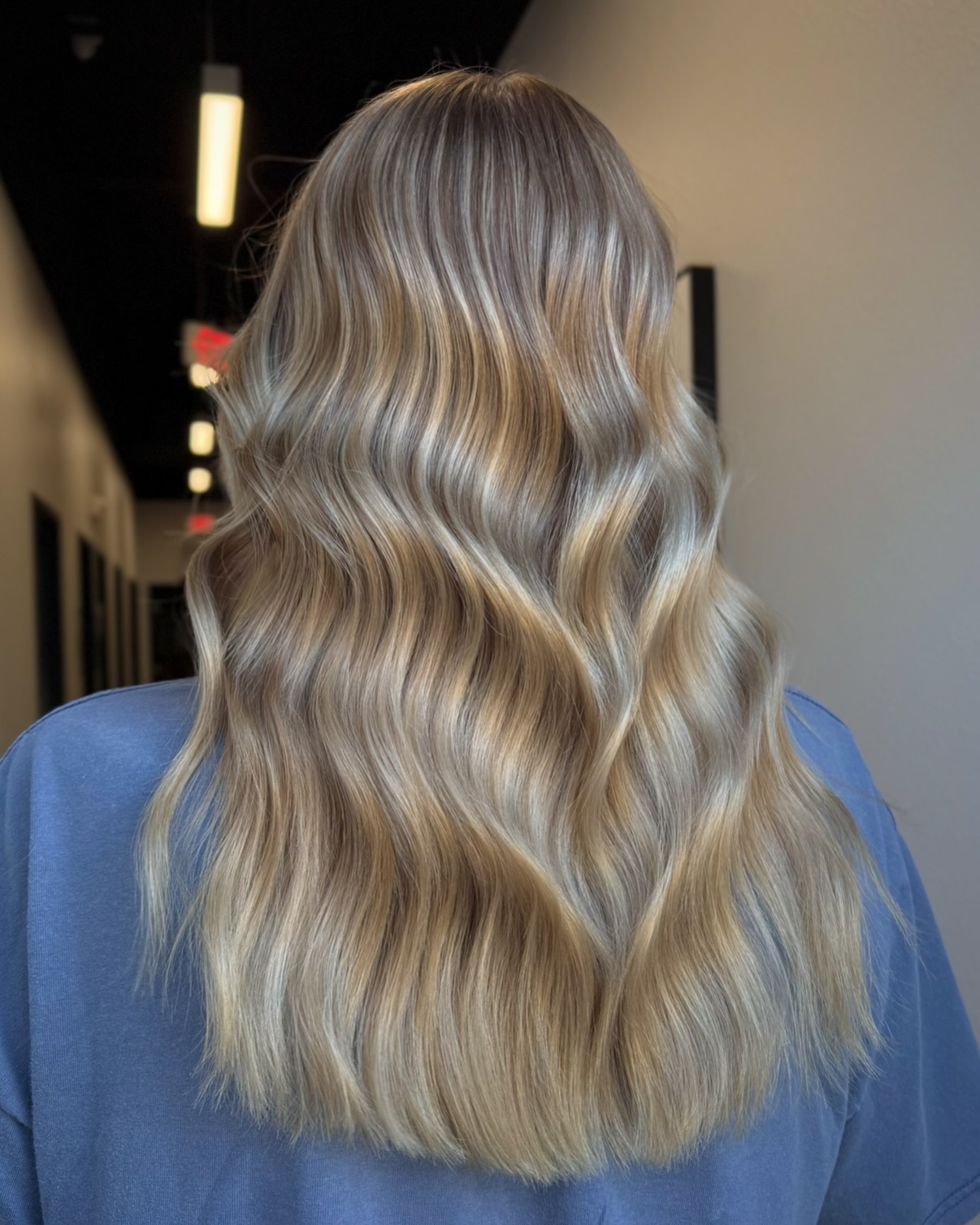 Warm Blonde Balayage: Stunning Ideas & Expert Tips for 2024