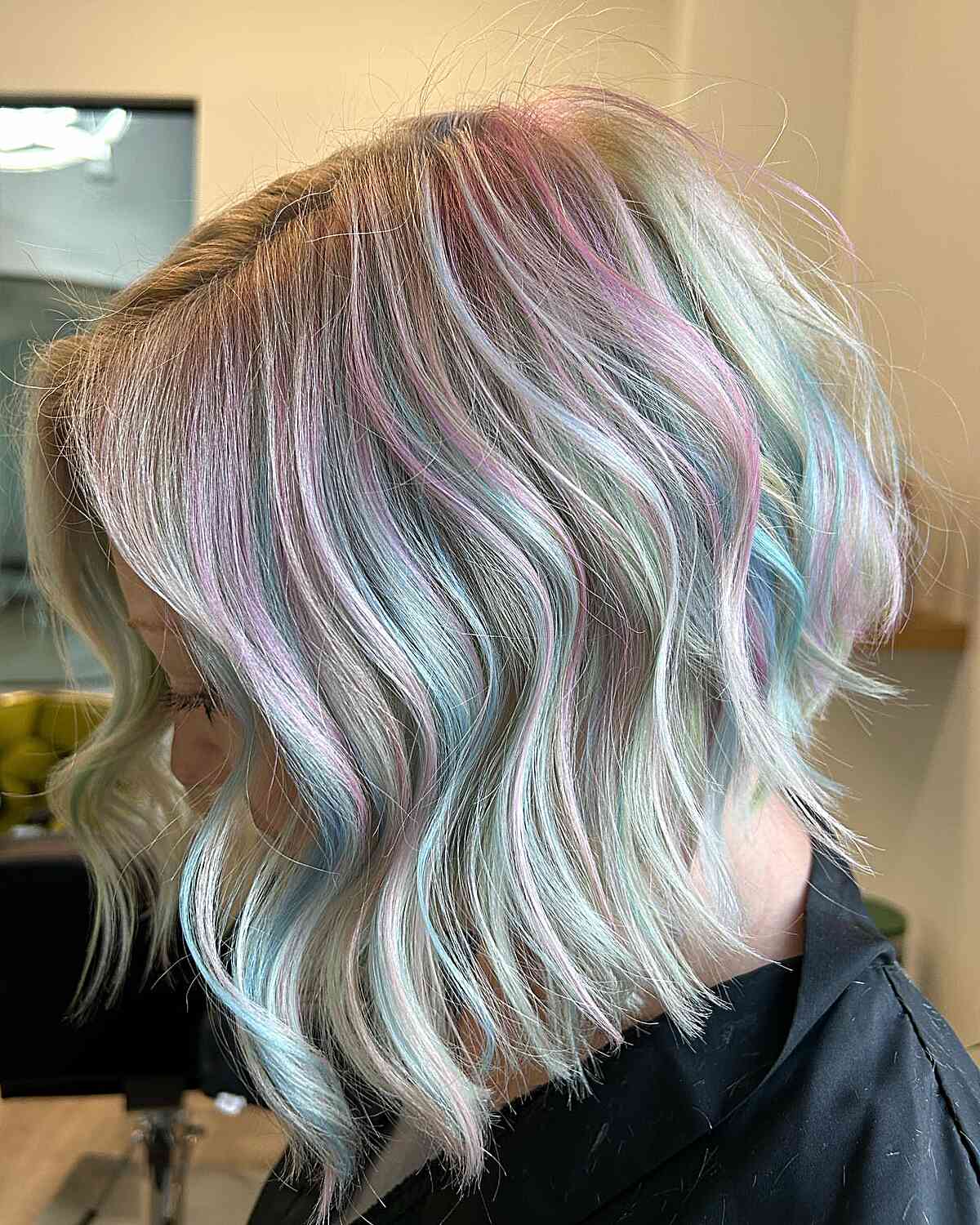 Holographic Hair Color Ideas: Stunning Styles & Techniques