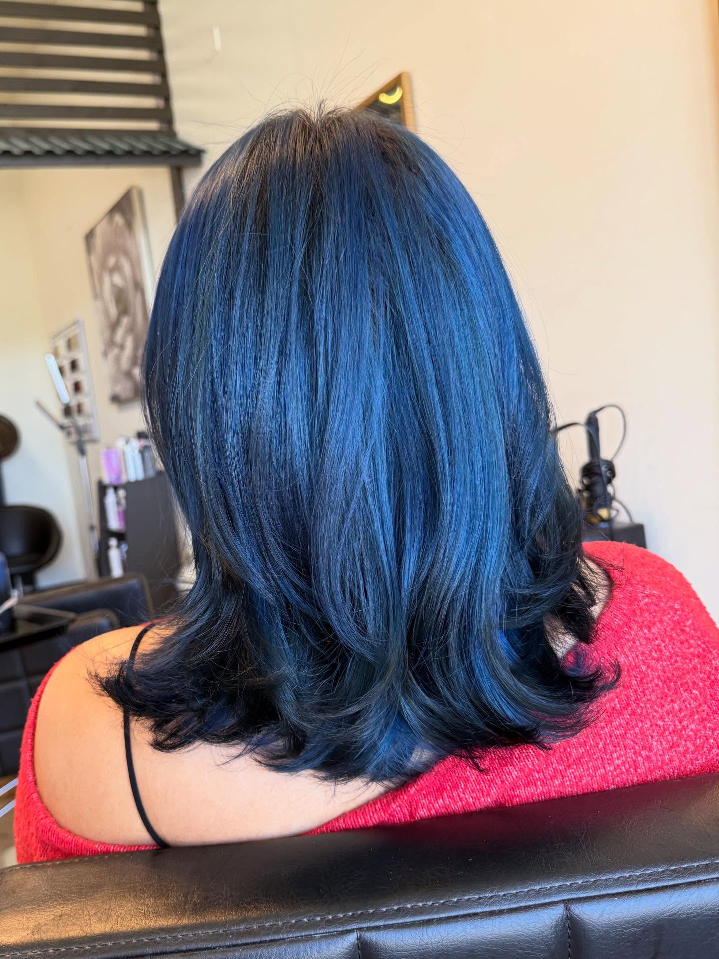 Navy Hair Color Ideas: Shades, Skin Tone & Pre-Lightening Tips