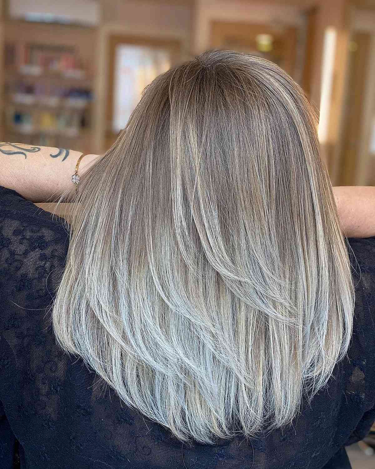 Platinum Blonde Highlights: Trends, Techniques & Expert Advice