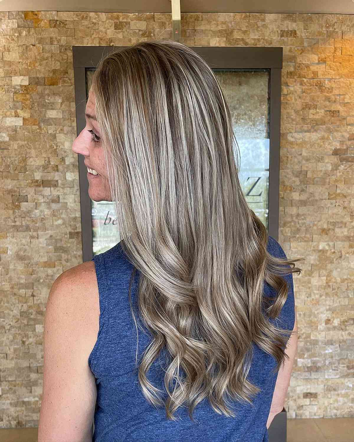 Platinum Blonde Highlights: Trends, Techniques & Expert Advice