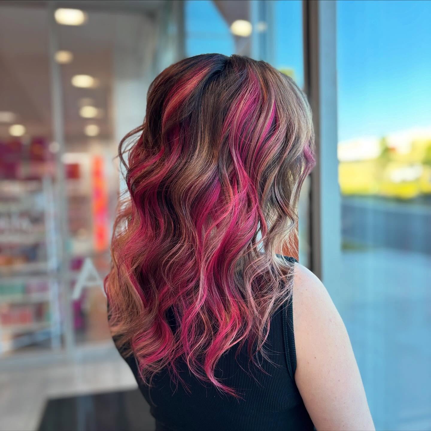 Neapolitan Hair Color: 2026 Trends & Shades to Flatter Your Skin