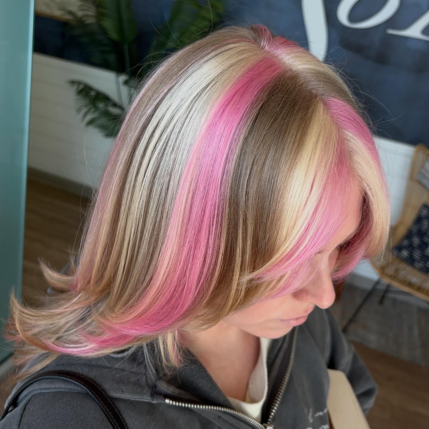 Neapolitan Hair Color: 2026 Trends & Shades to Flatter Your Skin
