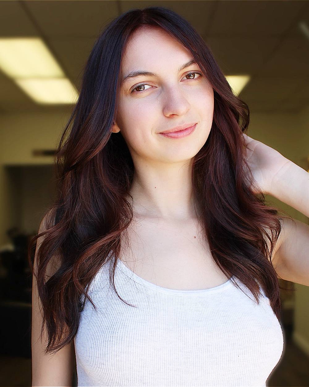 Cherry Chocolate Hair Color: Trends, Shades & Tips for a Rich Look