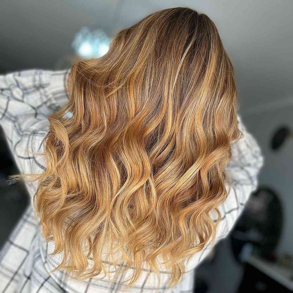 Honey Blonde Balayage: Shades, Skin Tone & Expert Advice