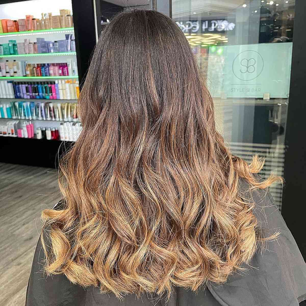 Honey Blonde Balayage: Shades, Skin Tone & Expert Advice