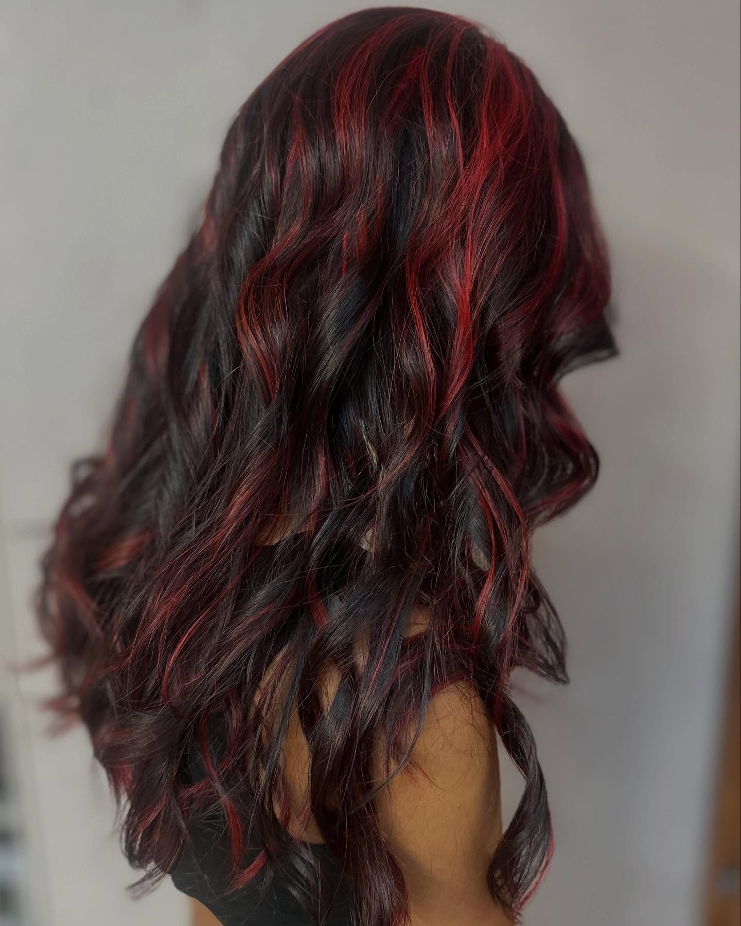 Best Red Hair Highlights for Brown Hair: Shades & Tips