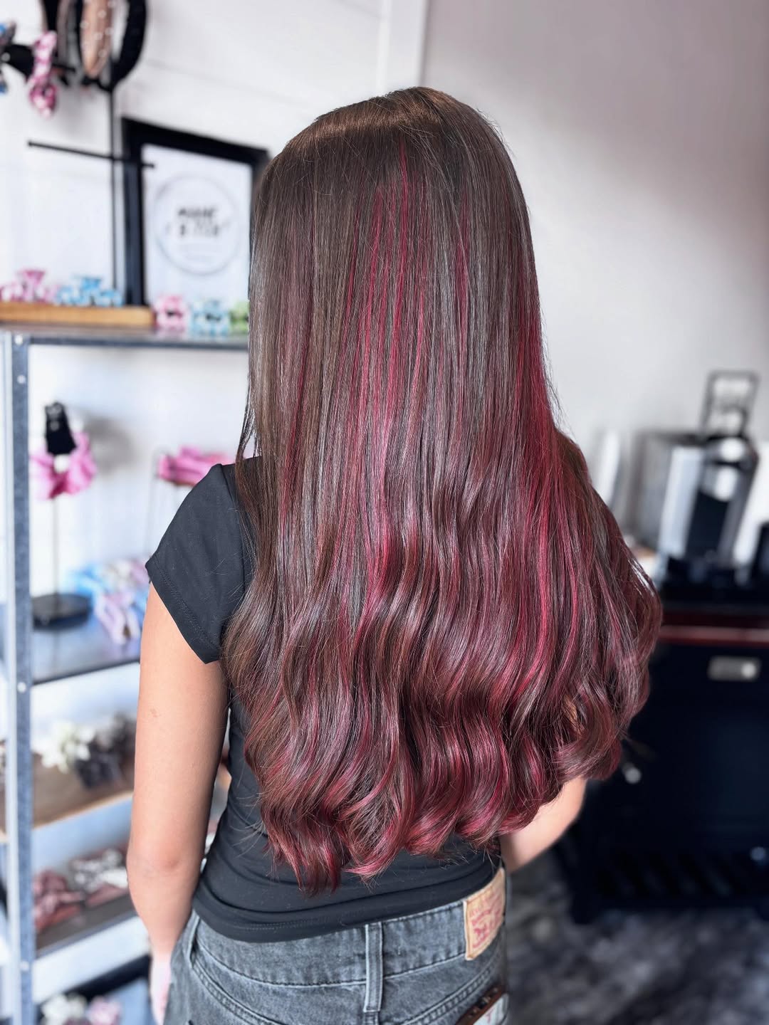 Best Red Hair Highlights for Brown Hair: Shades & Tips