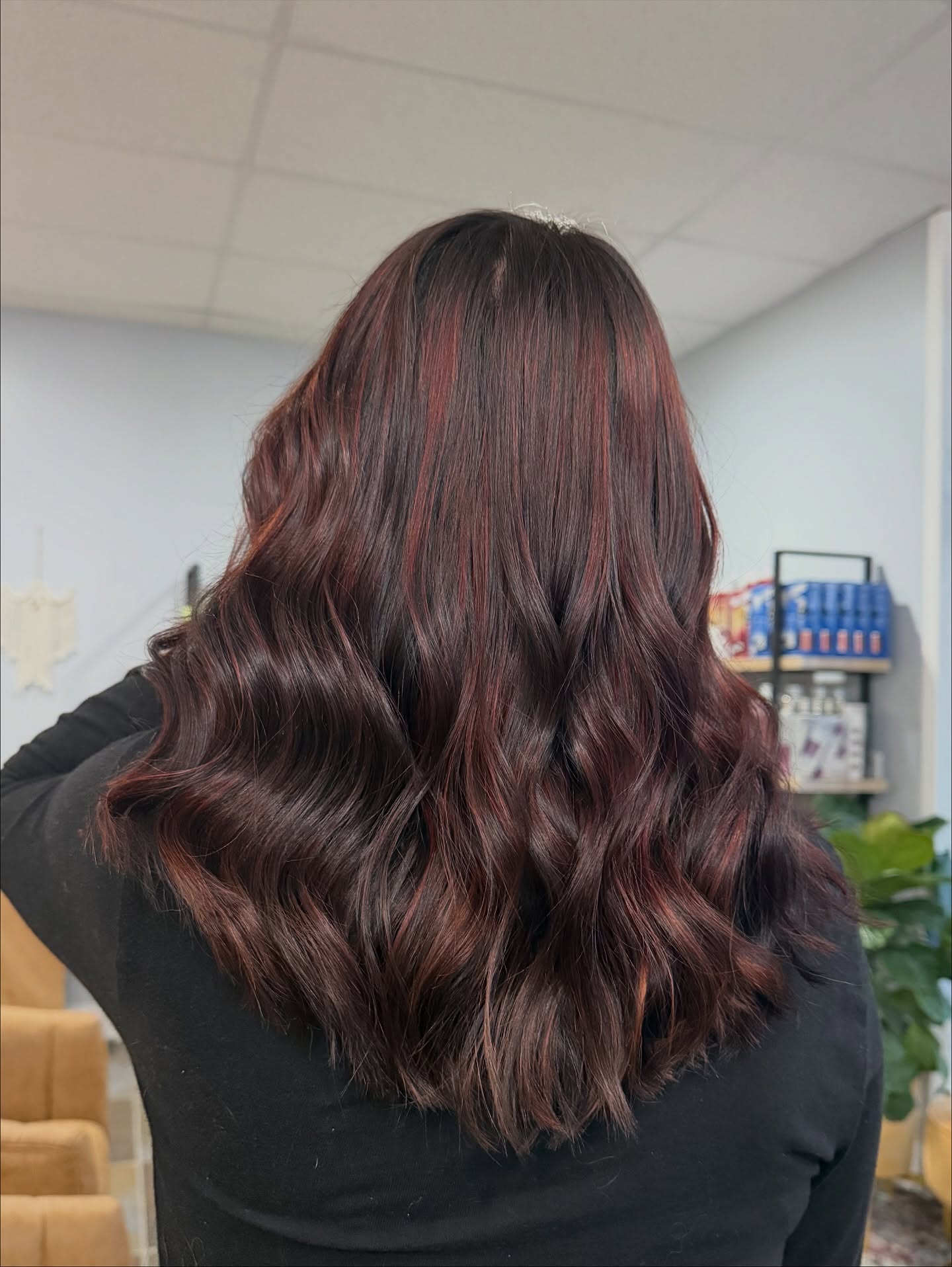 Best Red Hair Highlights for Brown Hair: Shades & Tips