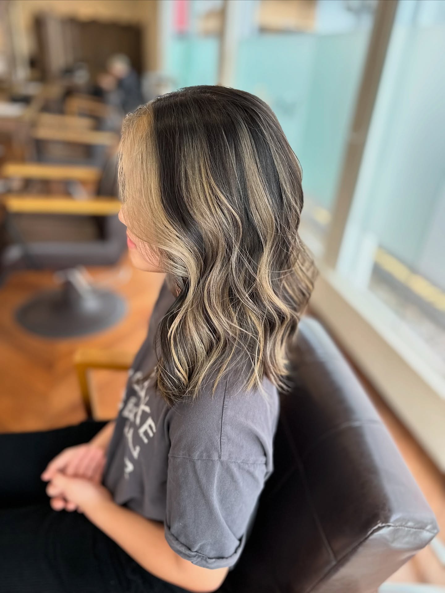 Oreo Hair Color: Stunning Black & White Styles & How-To