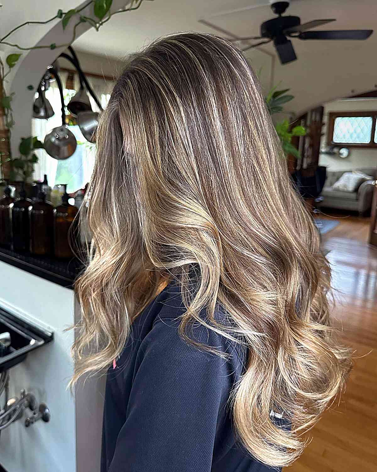 Dishwater Blonde Hair Colors: Shades & Tips for a Perfect Match