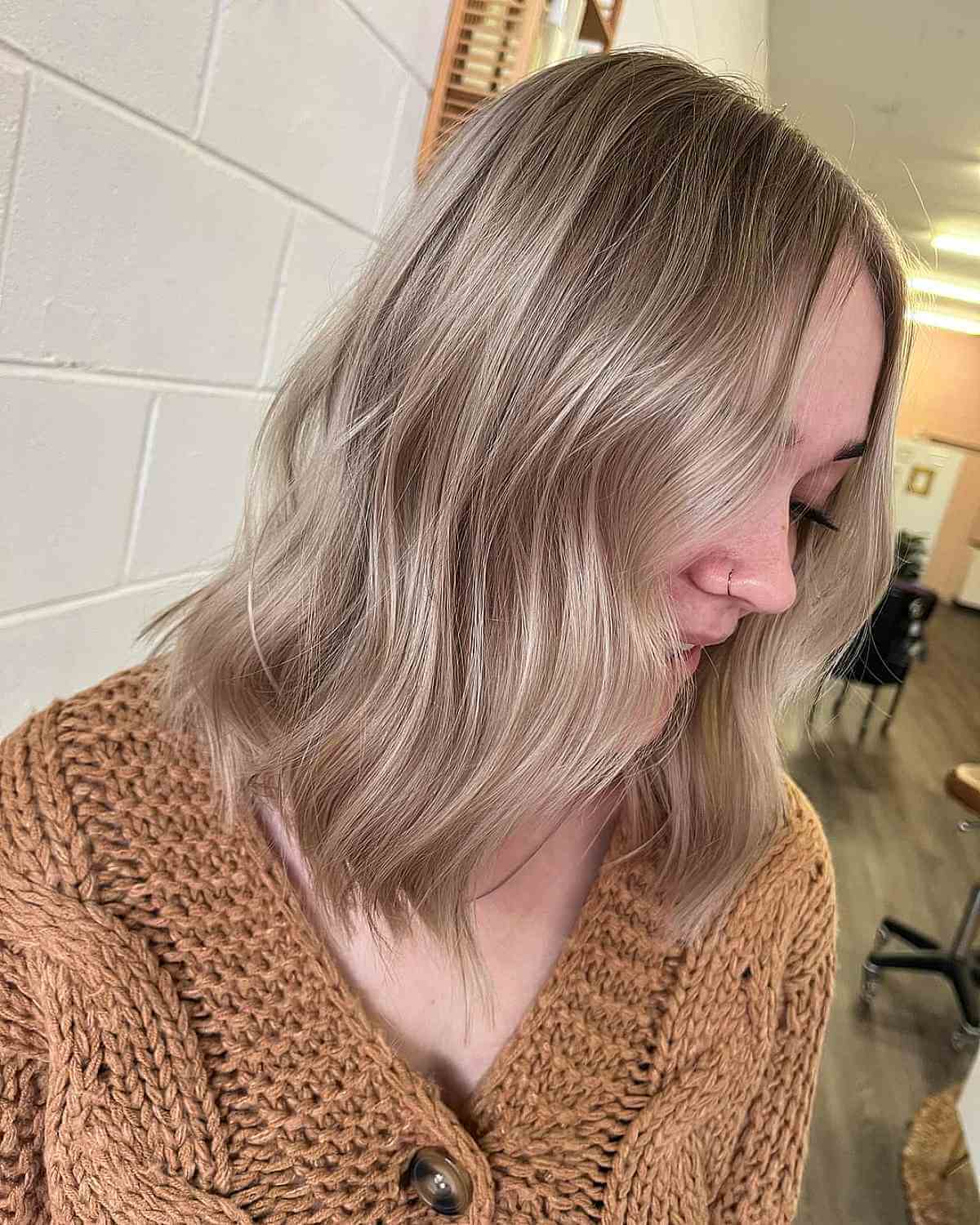 Dishwater Blonde Hair Colors: Shades & Tips for a Perfect Match