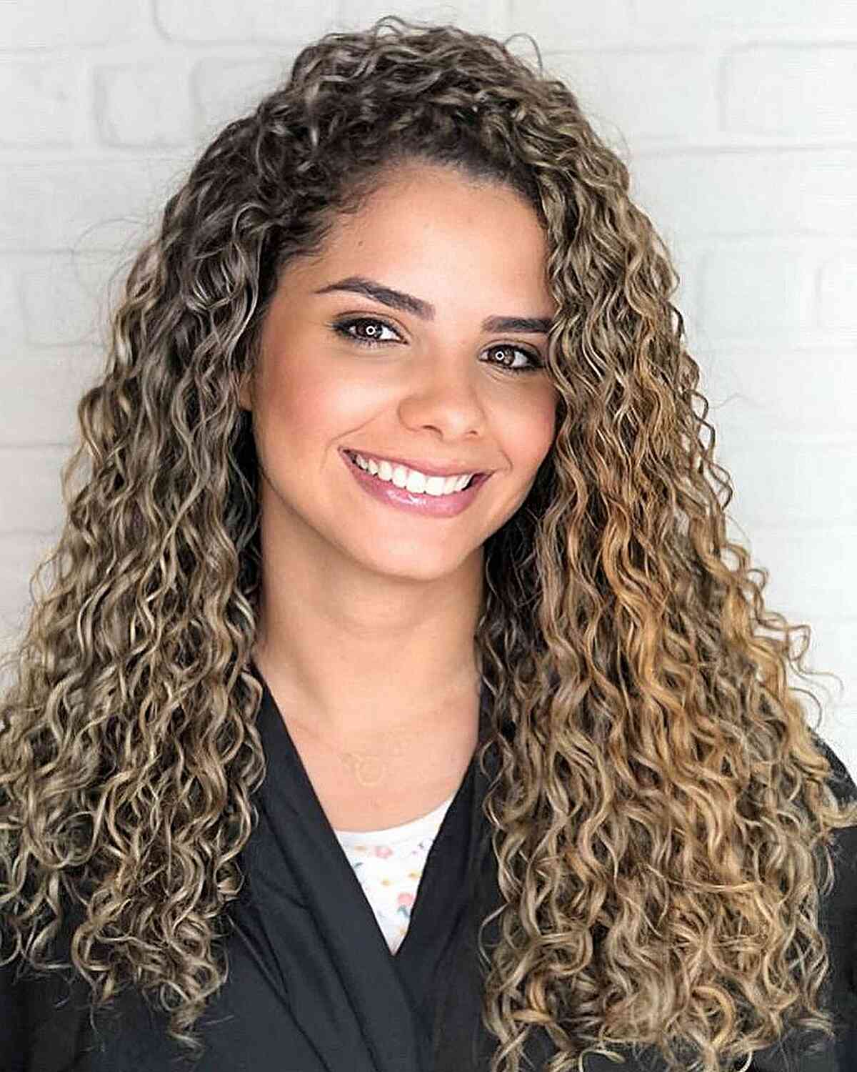 Balayage for Curly Hair: A Professional s Guide & Tips