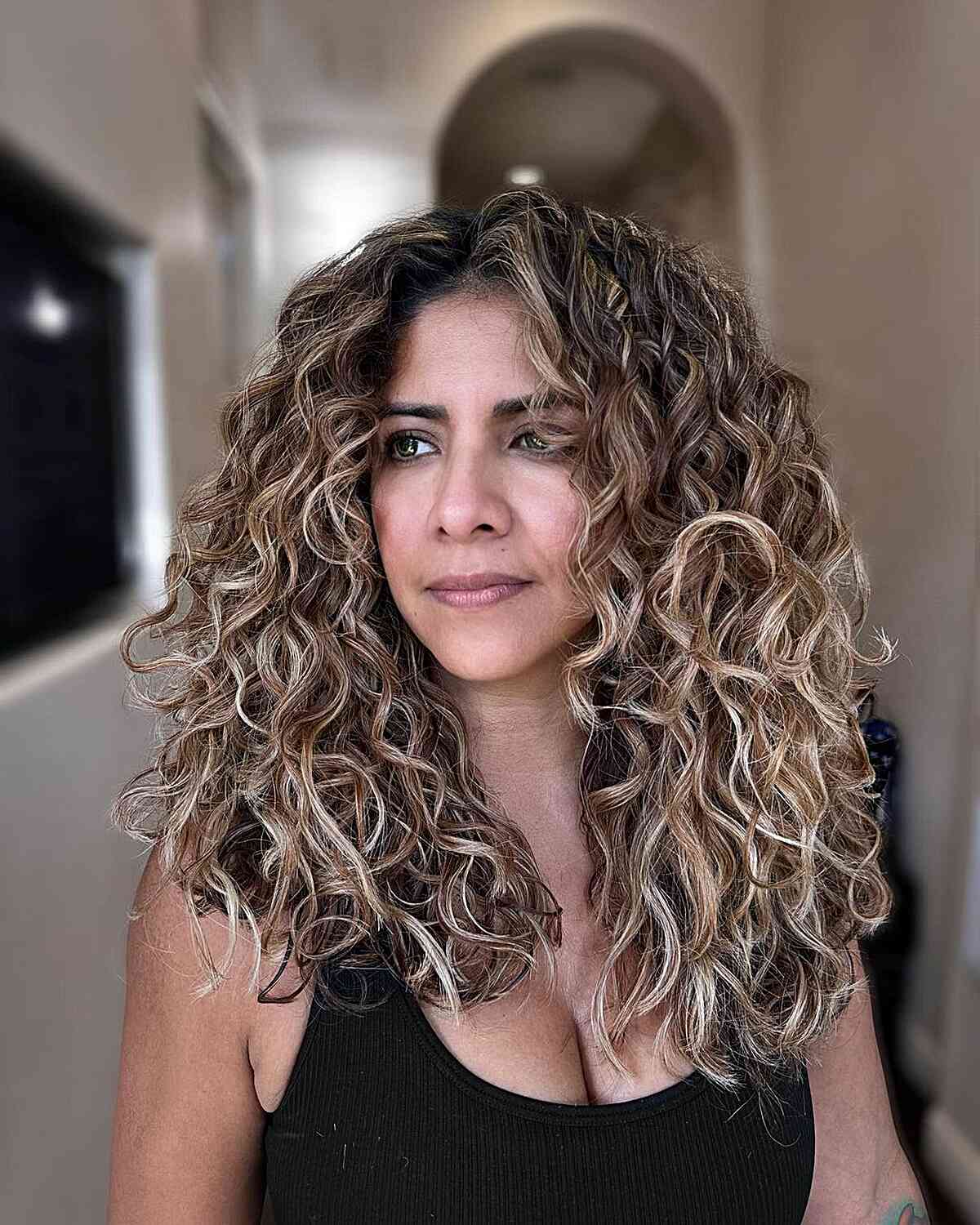 Balayage for Curly Hair: A Professional s Guide & Tips