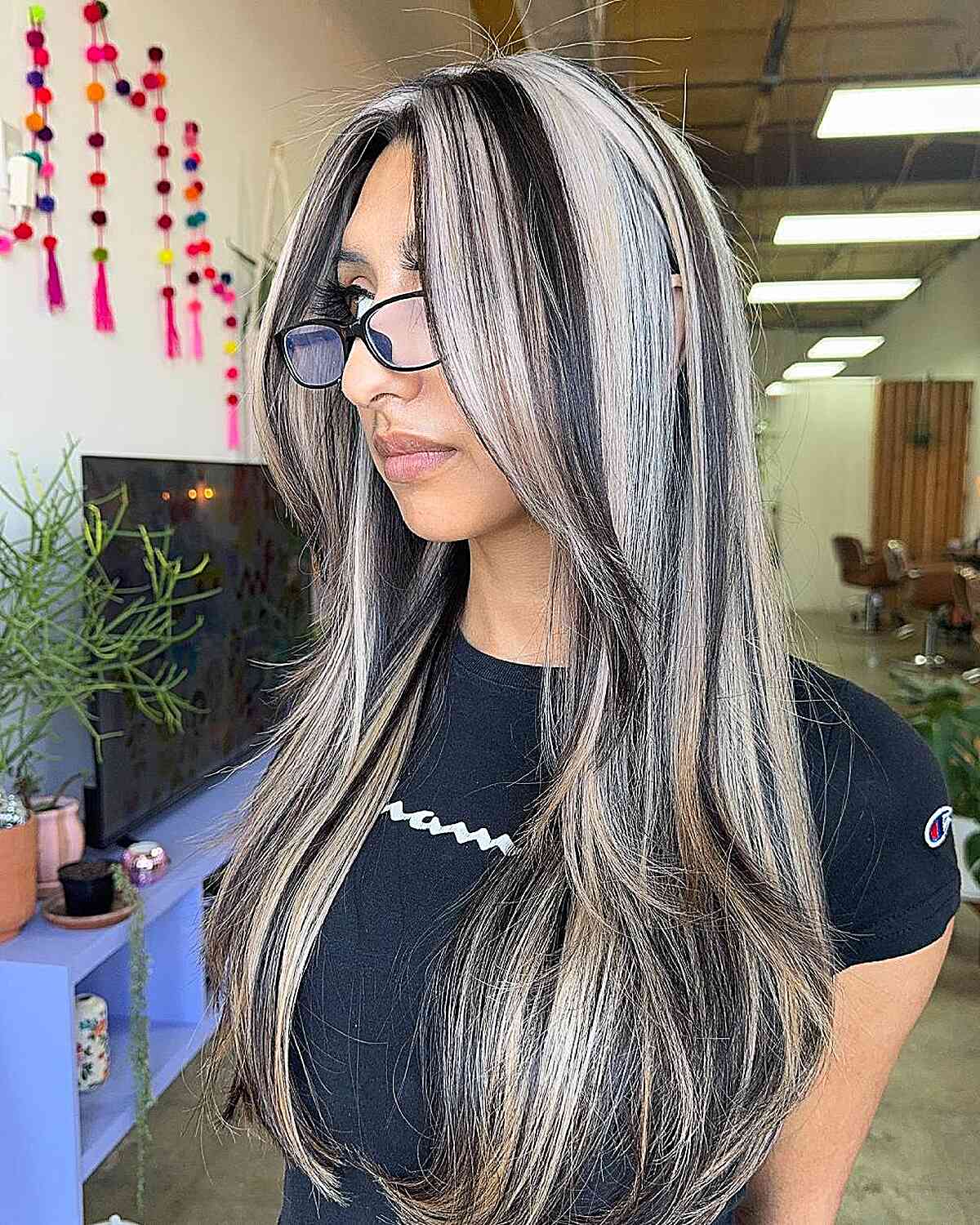 Trending Hair Color Ideas for 2026: Silver Highlights & More