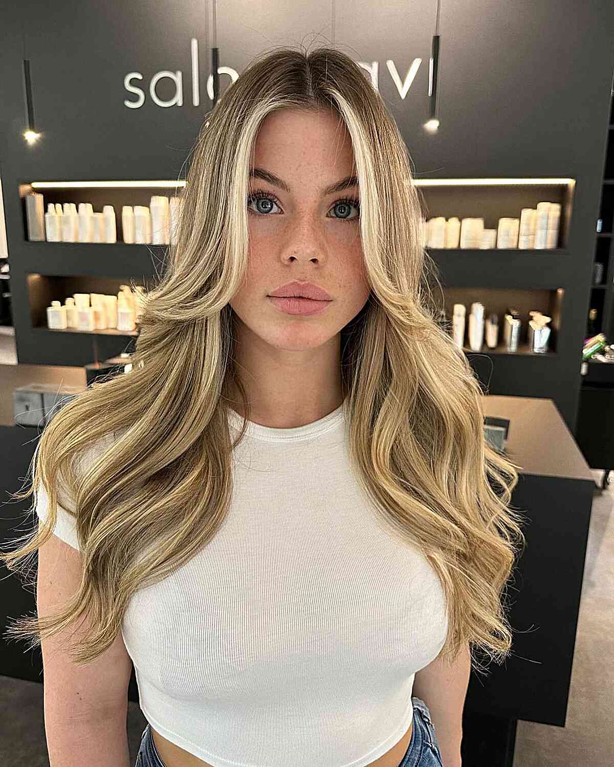 Trending Hair Color Ideas for 2026: Silver Highlights & More