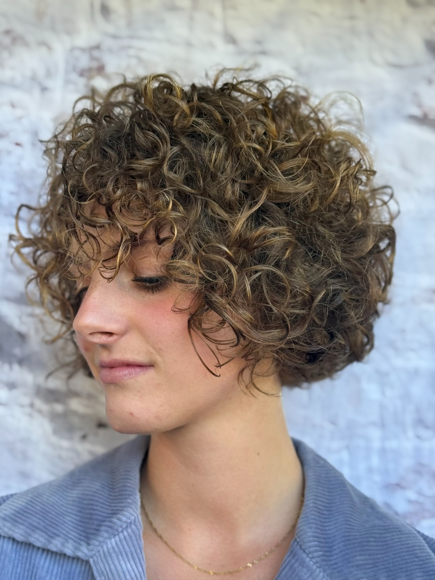 Best Short Curly Hairstyles for Women Over 30 | Expert Advice