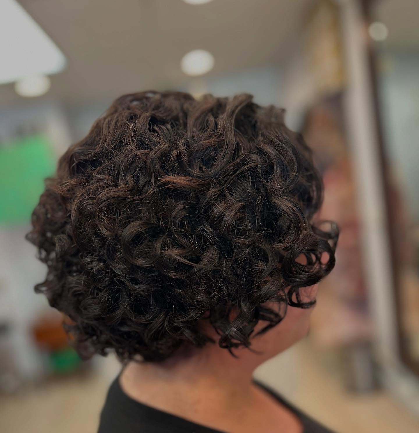 Best Short Curly Hairstyles for Women Over 30 | Expert Advice