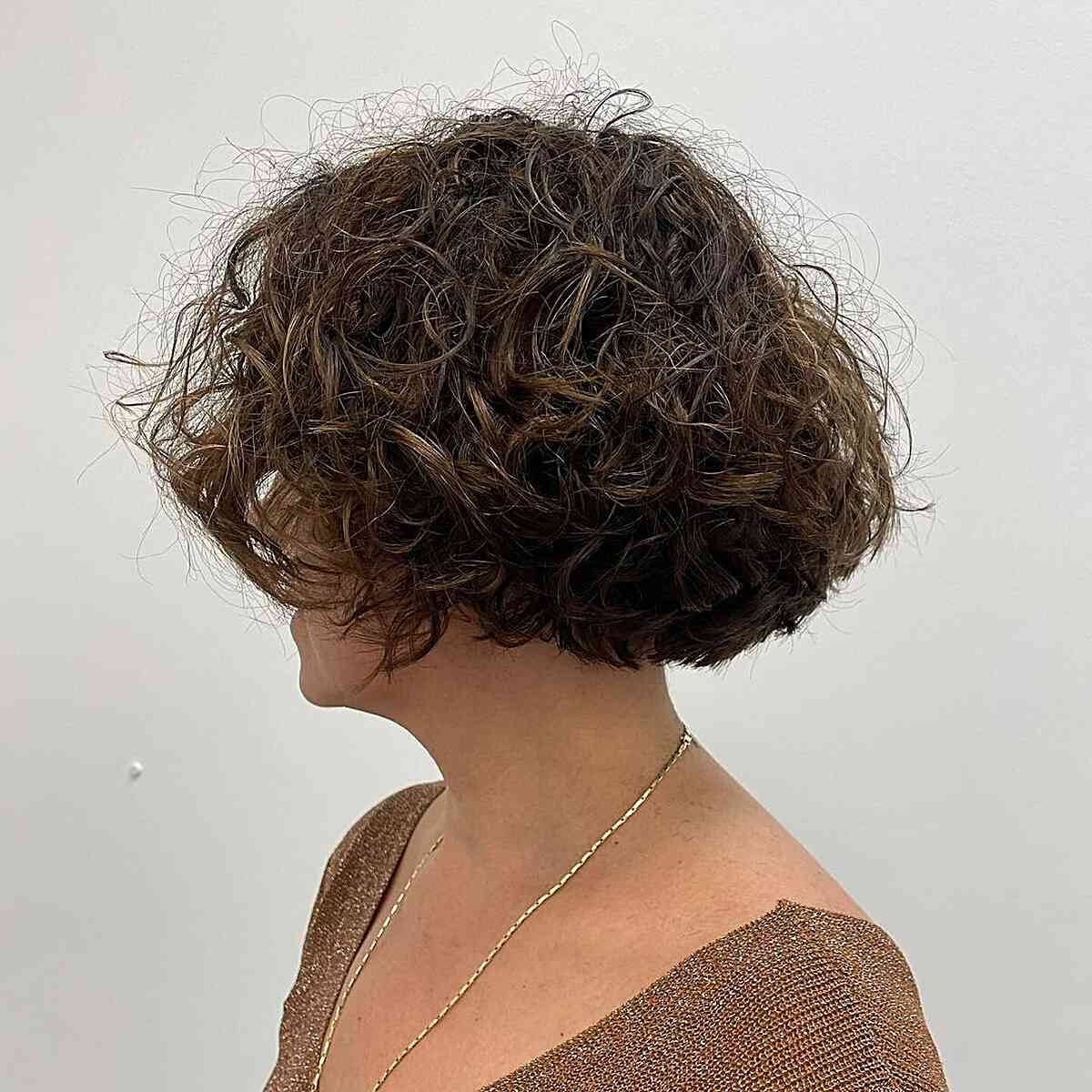 Jaw-Length Curly Bob: 50 Stunning Looks & Styling Tips