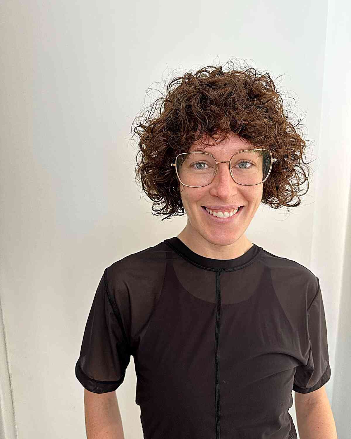 Jaw-Length Curly Bob: 50 Stunning Looks & Styling Tips