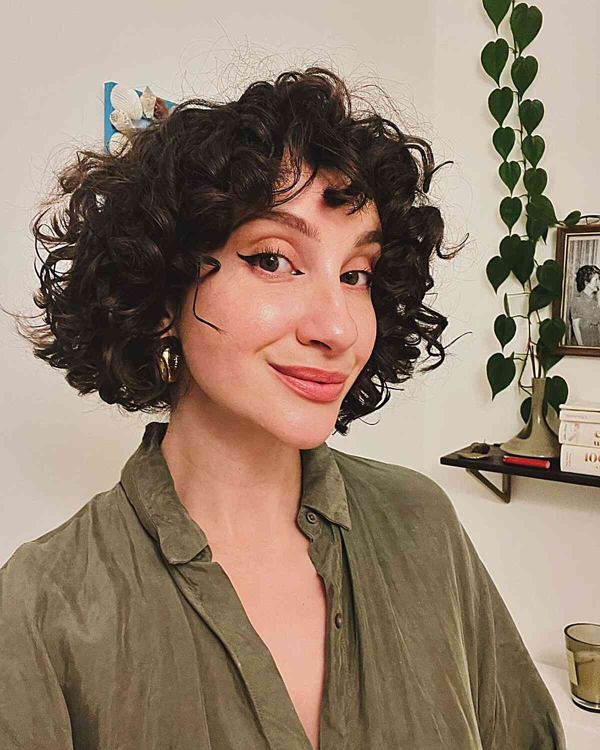Jaw-Length Curly Bob: 50 Stunning Looks & Styling Tips