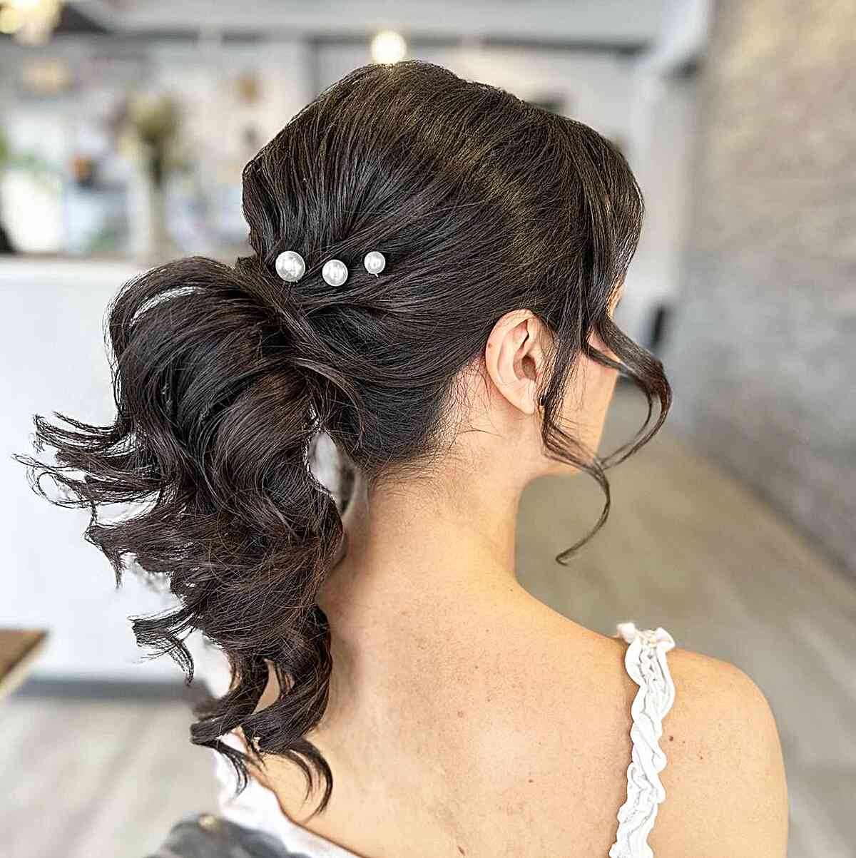 Stylish Curly Ponytail Ideas: 25 Glamorous Looks