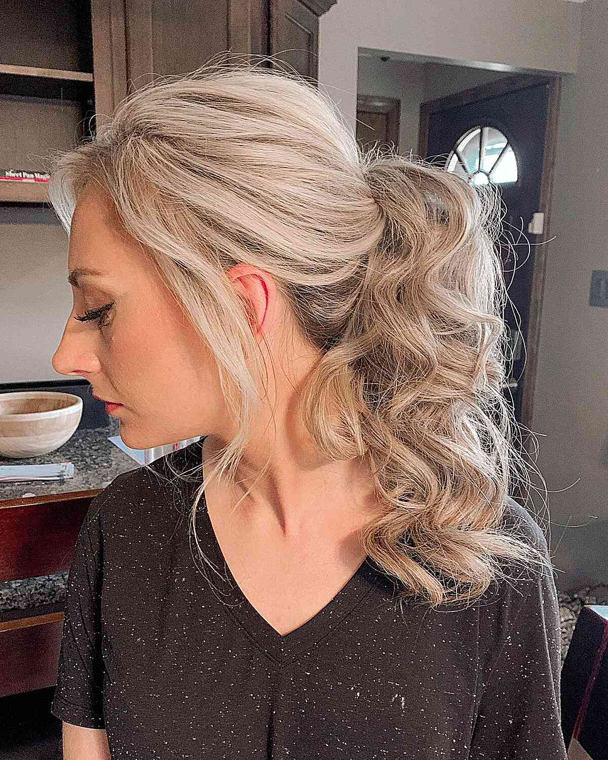 Stylish Curly Ponytail Ideas: 25 Glamorous Looks