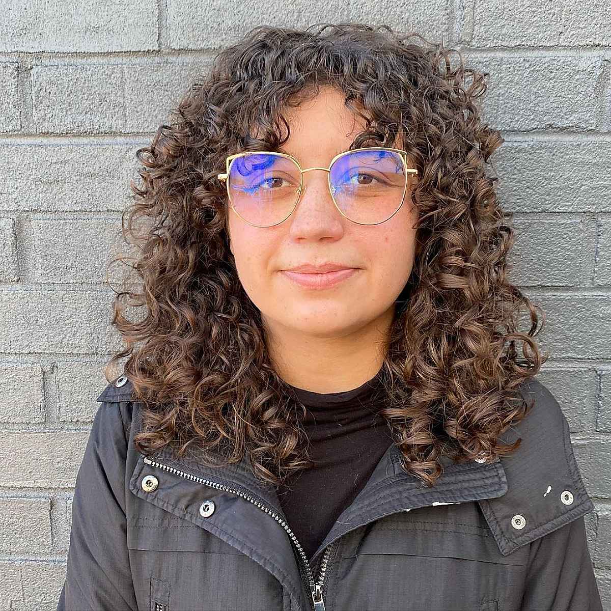 Curly Curtain Bangs: 26 Styles & Expert Tips for Soft Framing