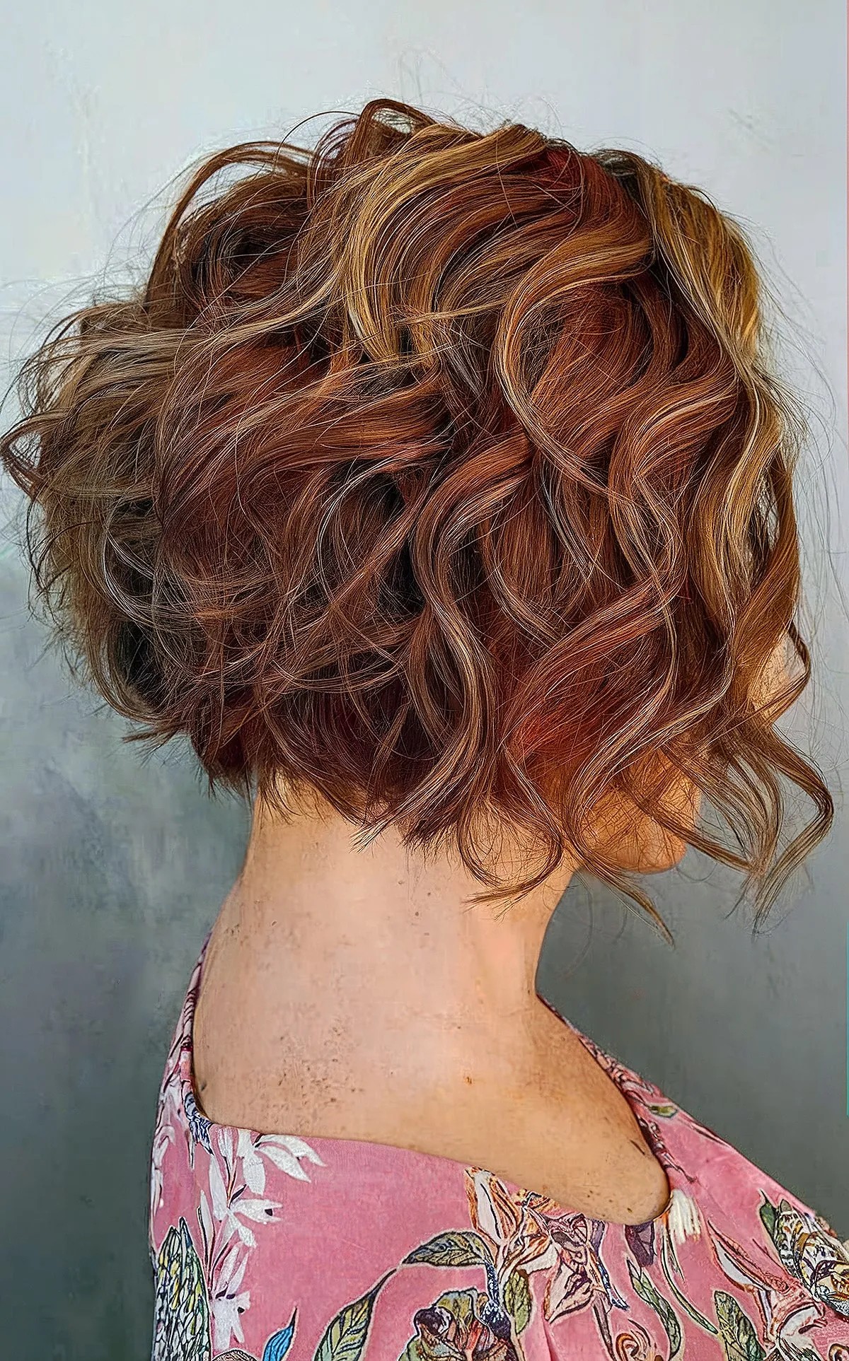 Stacked Curly Bob Haircuts: Styles & Tips for Natural Curls