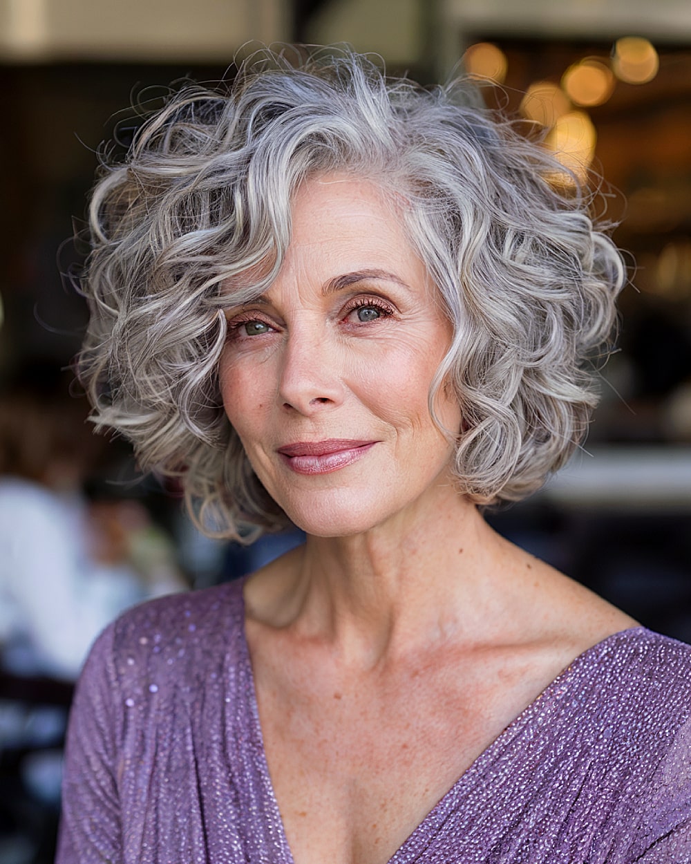 Stacked Curly Bob Haircuts: Styles & Expert Tips for Volume & Shape