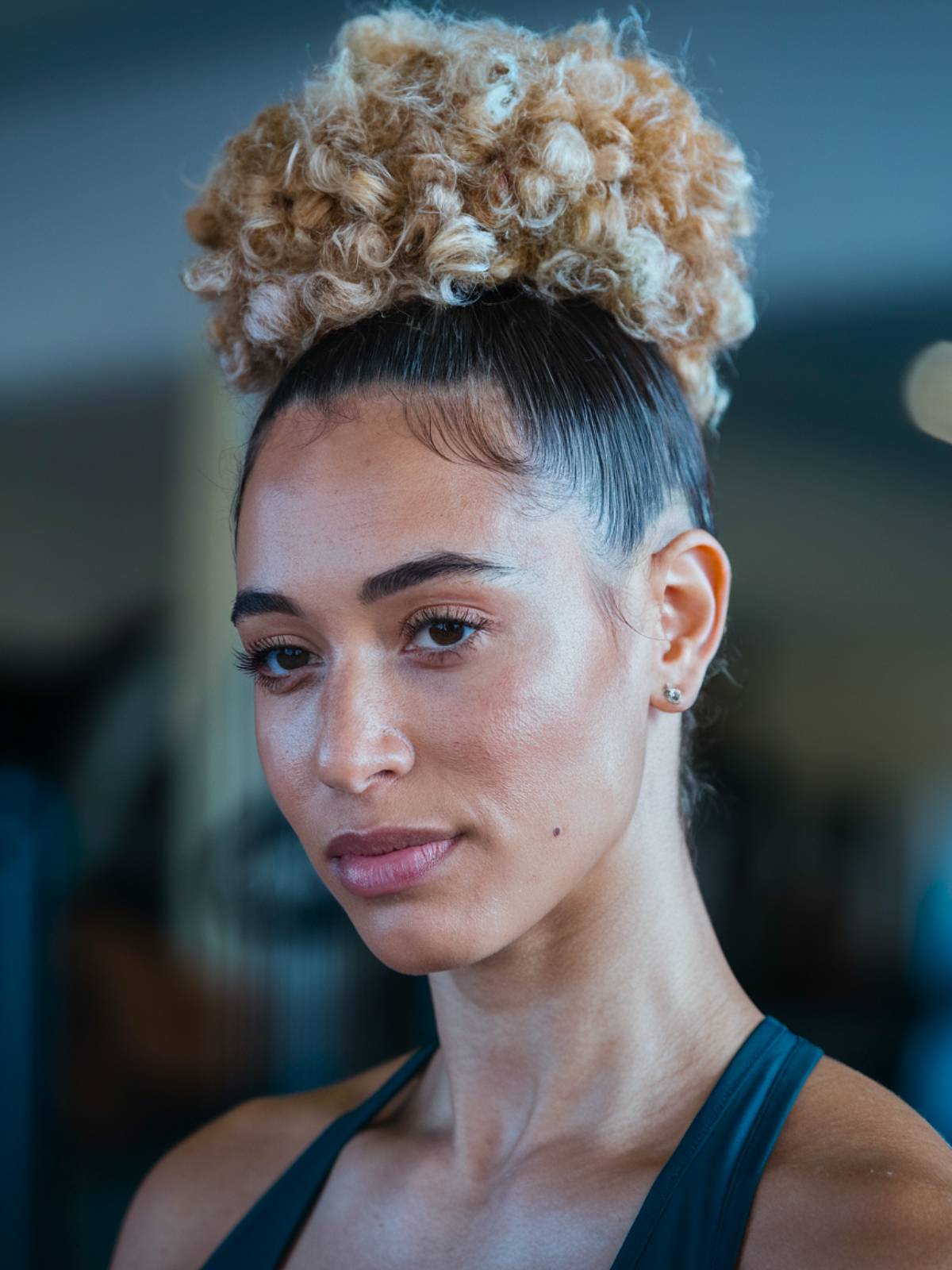 2026 Curly Hair Bun Styles: Effortless & Chic | [Your Brand Name]