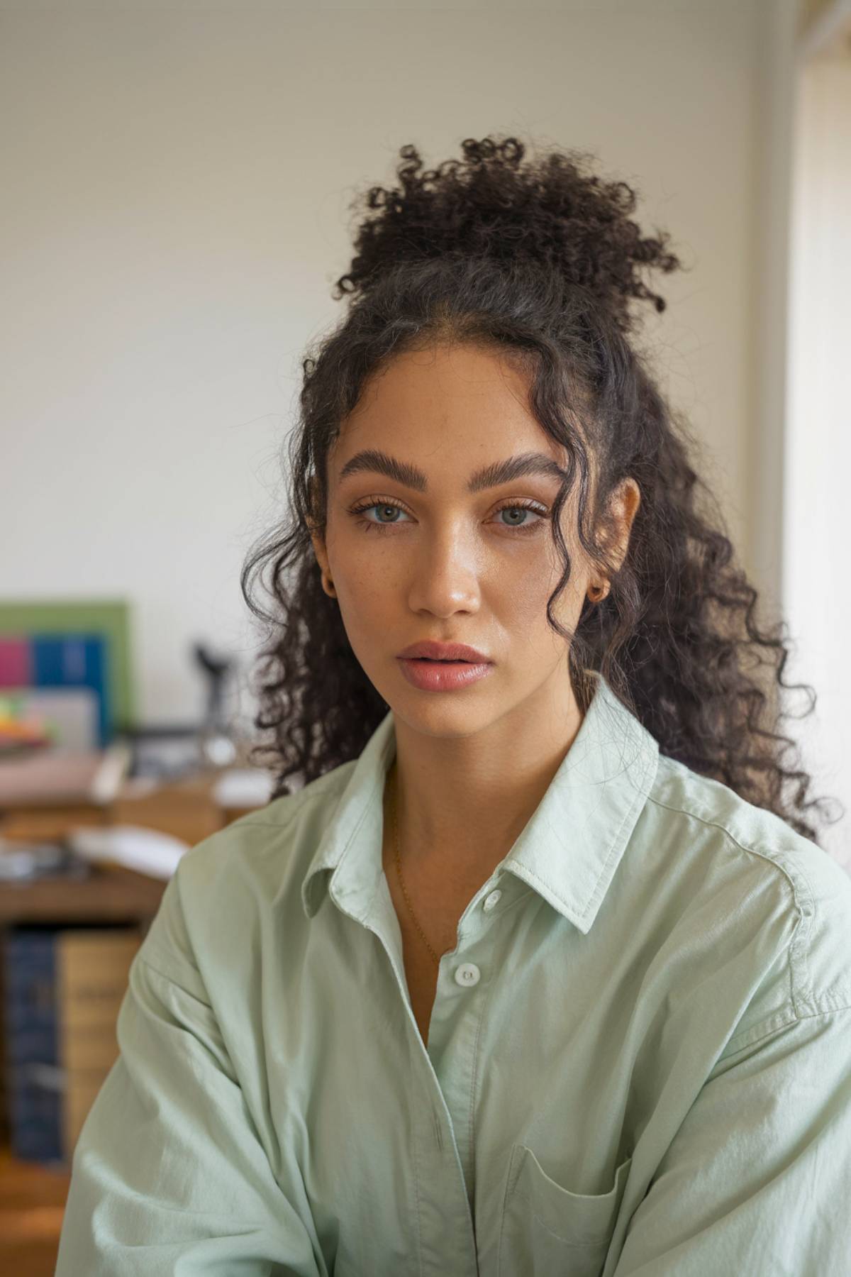 2026 Curly Hair Bun Styles: Effortless & Chic | [Your Brand Name]