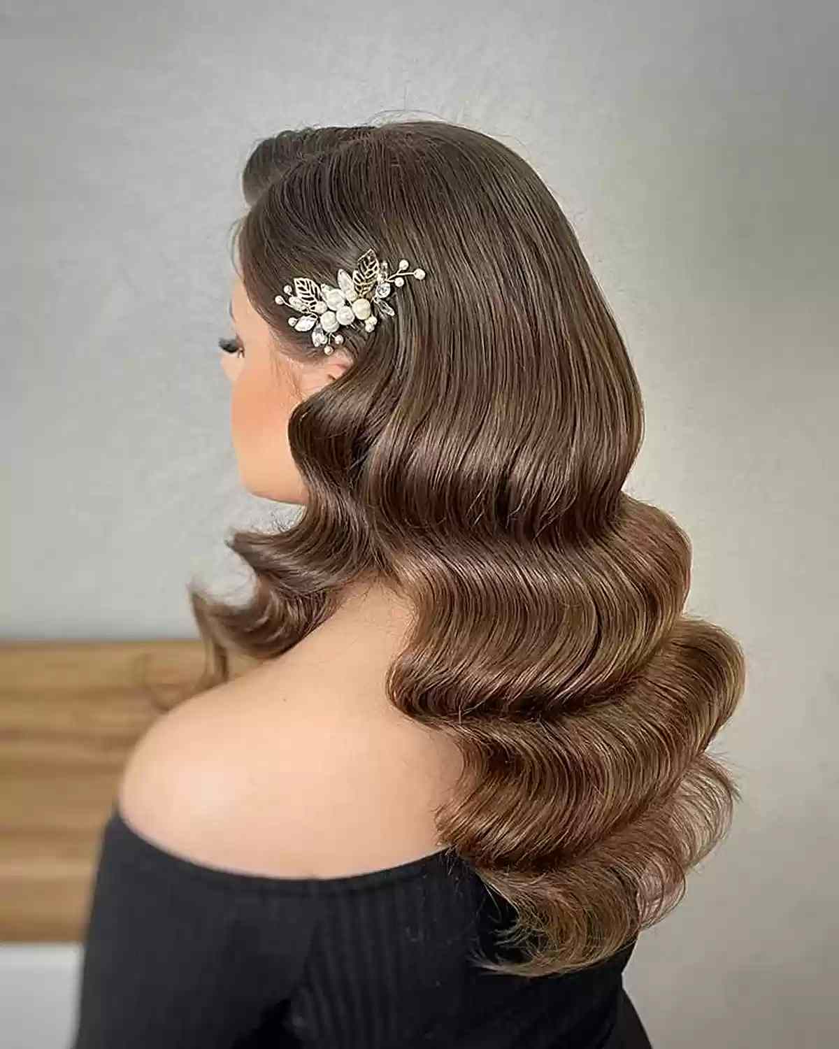 Hollywood Waves: 28 Stunning Styles for Special Occasions