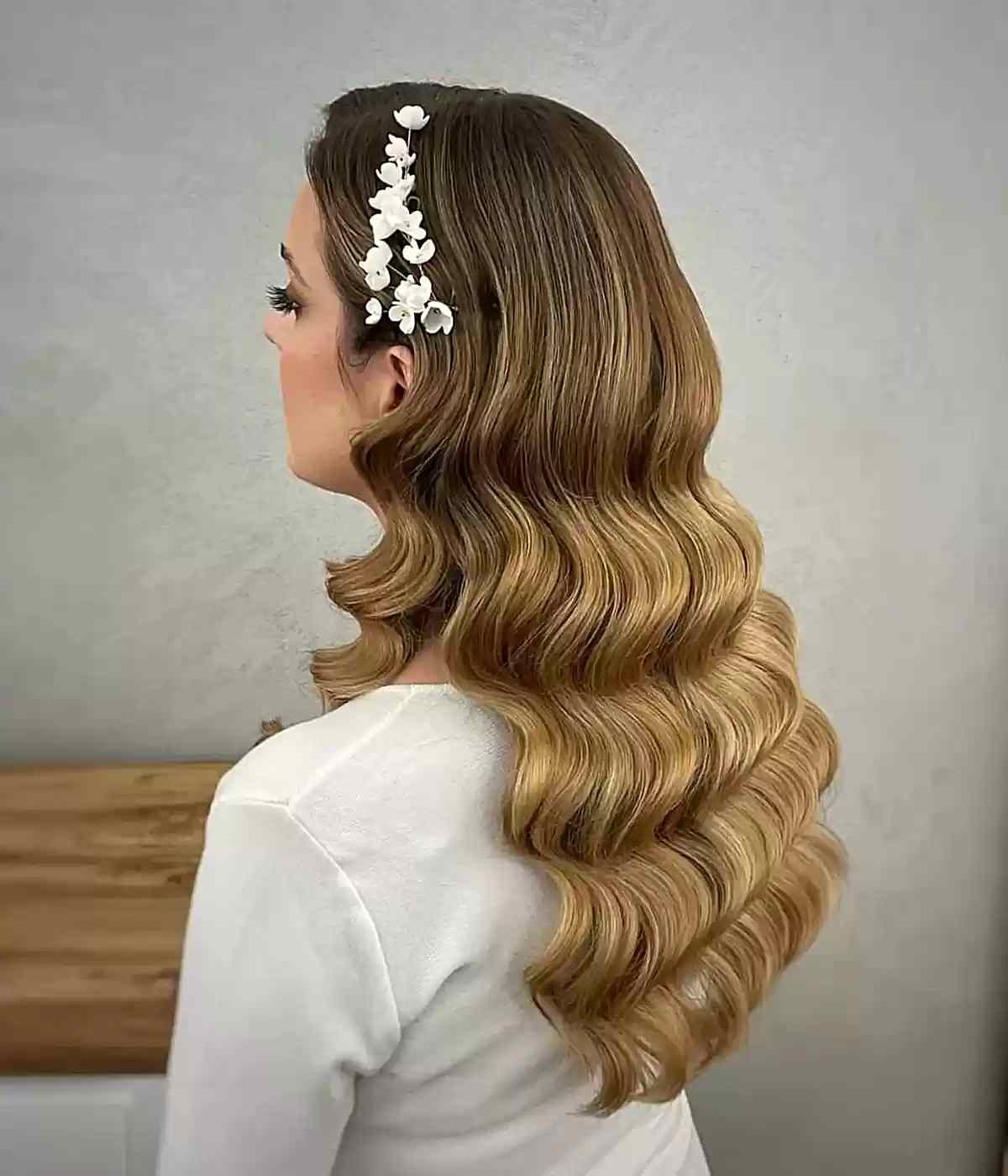 Hollywood Waves: 28 Stunning Styles for Special Occasions