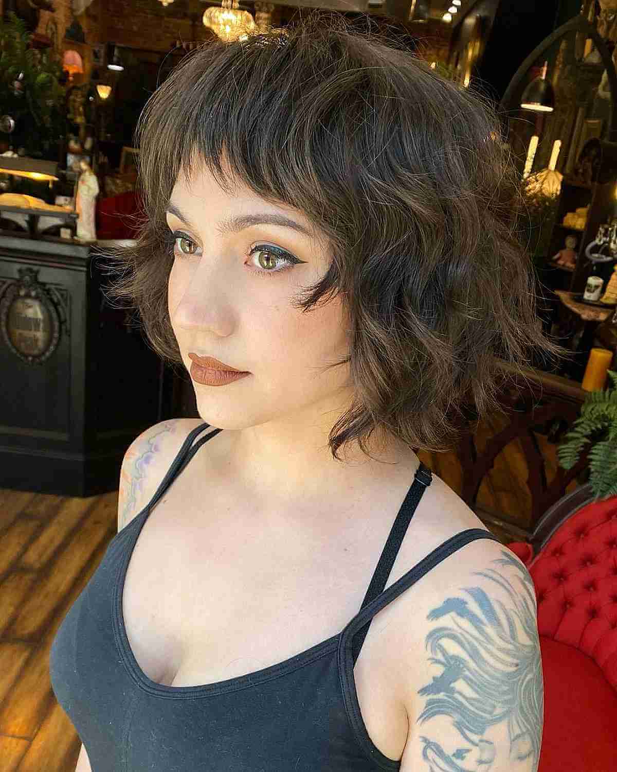 Wavy Bob with Bangs: The Ultimate Guide & Styling Tips