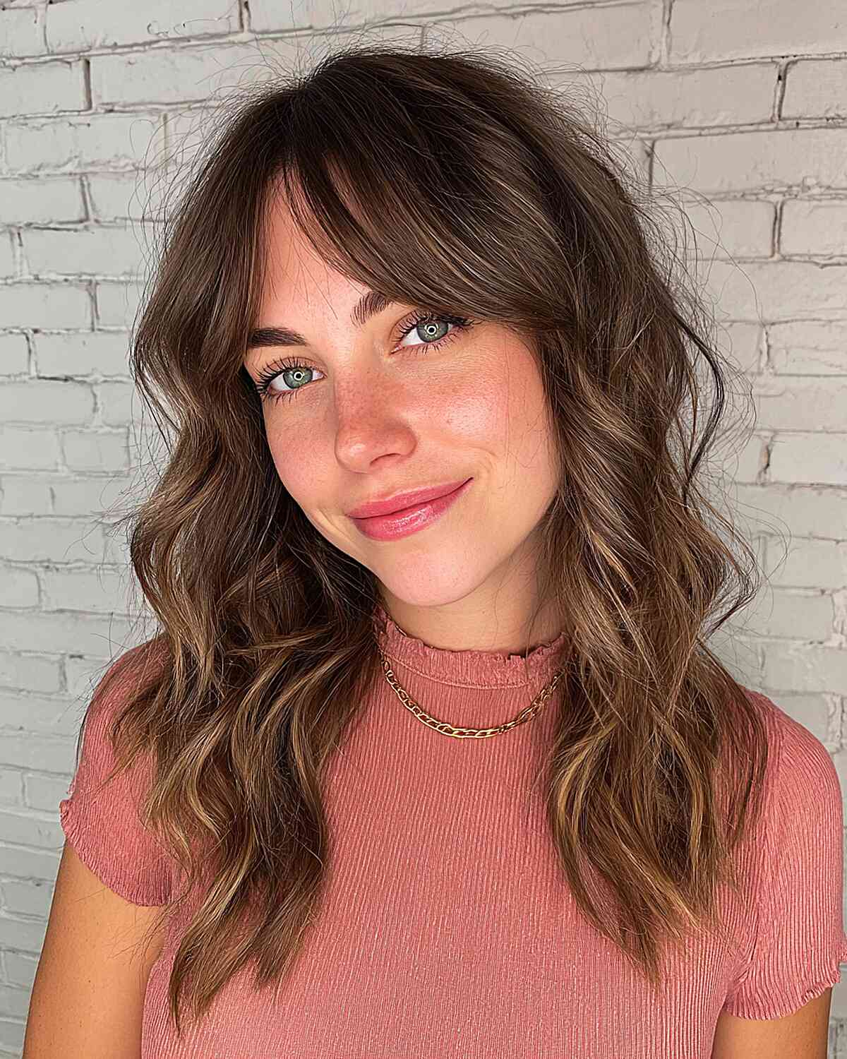 Curtain Bangs & Wavy Hair: 29 Styling Ideas & Expert Tips