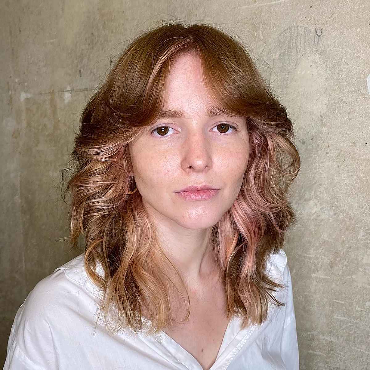 Curtain Bangs & Wavy Hair: 29 Styling Ideas & Expert Tips