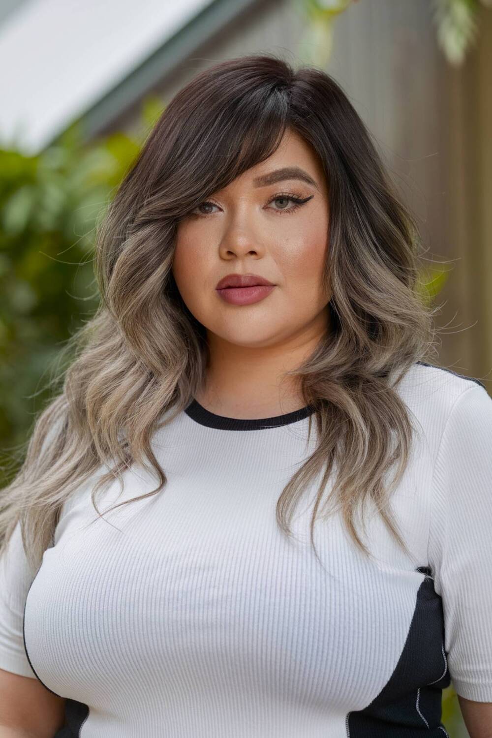 Best Wavy Haircuts with Bangs for Round Faces in 2026
