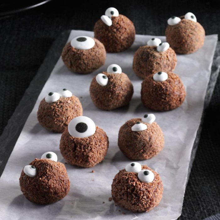 Halloween Candy Recipes: Spooky & Delicious Treats for Your Party