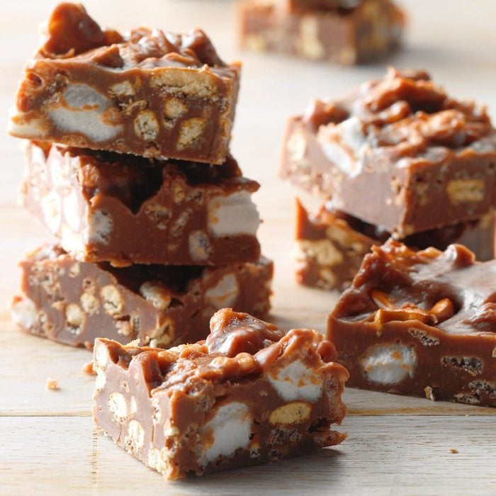 Halloween Candy Recipes: Spooky & Delicious Treats for Your Party