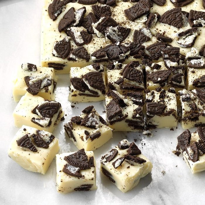 Halloween Candy Recipes: Spooky & Delicious Treats for Your Party