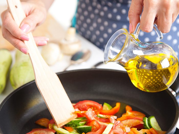 Top Healthiest Cooking Oils: Expert-Reviewed Guide