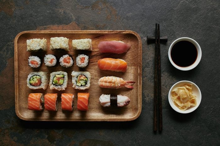 Dining Etiquette: Foods You Can (and Should!) Eat With Your Hands