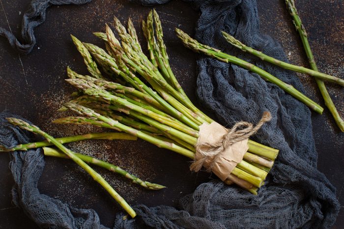 Dining Etiquette: Foods You Can (and Should!) Eat With Your Hands