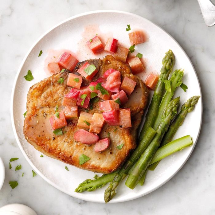 Air Fryer Bone-In Pork Chops with Rhubarb - Easy & Delicious Recipe